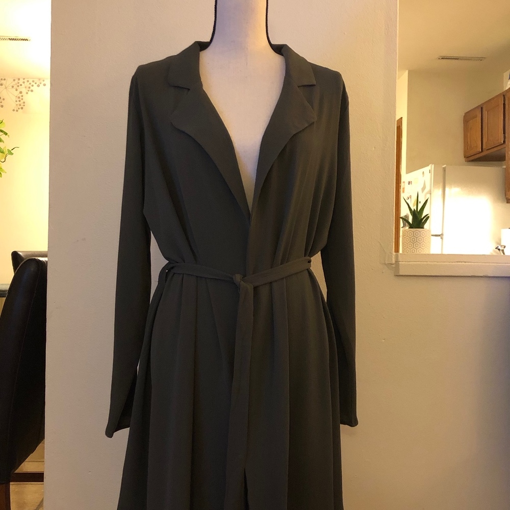 H.I.P. NWOT Layering Kimono